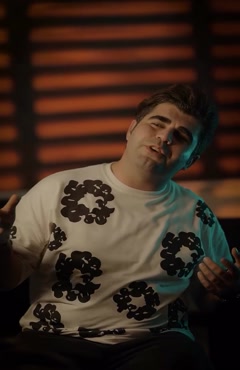 دانلود آهنگ رفیق از کاوه کلاسی + همراه متن