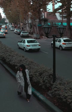 دانلود آهنگ مثلا از رضا صادقی | مثلا زیر بارون..