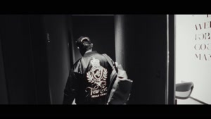 دانلود موزیک ویدیو  آرمین زارعی (2AFM) به نام لب و دهن 