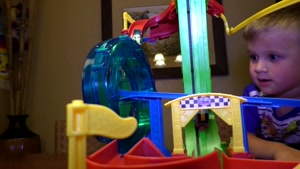 برنامه کودک دیانا و روما/ بازی با موتورهای جدید 