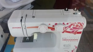چرخ خیاطی ژانومه 