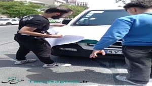 استیکر ماشین