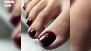 طراحی آسان و شیک ناخن پا ۲۰۲۵