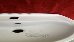 روشویی پردیس با لعاب سفید براق بدون آرایه مناسب فضای بهداشتی