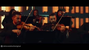 کنسرت علیرضا طلیسچی با آهنگ تو رفتی ولی فکر تو سرم من بود 