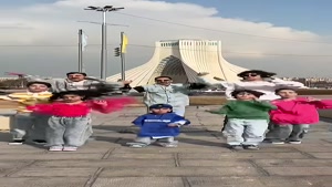رقص گروه هوپ استایل در ایران /دارم میرم به تهران با کوچولو ه
