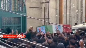 تشییع شهید احمدرضا ذوالفقاری به‌همراه خانواده و سردار شهریاری