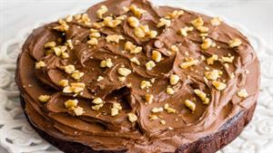 بفرمایید شیرینی - طرز تهیه کیک شکلاتی فندقی