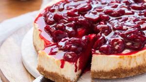 بفرمایید شیرینی - طرز تهیه کیک آلبالو ترش