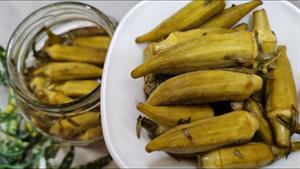 طرز تهیه ترشی بامیه فوری و ترد و خوشمزه