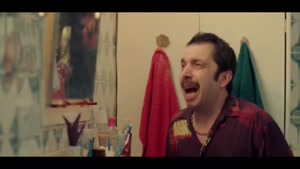 قیف رضا عطاران - دانلود فیلم سینمایی کمدی قیف عباس جمشیدی فر