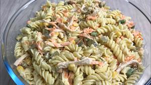 طرز تهيه سالاد ماکارونی خوشمزه با مرغ / طرز تهیه سالاد