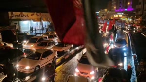 حضور پرشور مردم در انقلاب از اعلام خبر انتخاب رهبری 