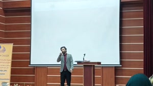 اجرای هاشم‌رمضانی آهنگ ایرانم در جمع مجموعه همفکران